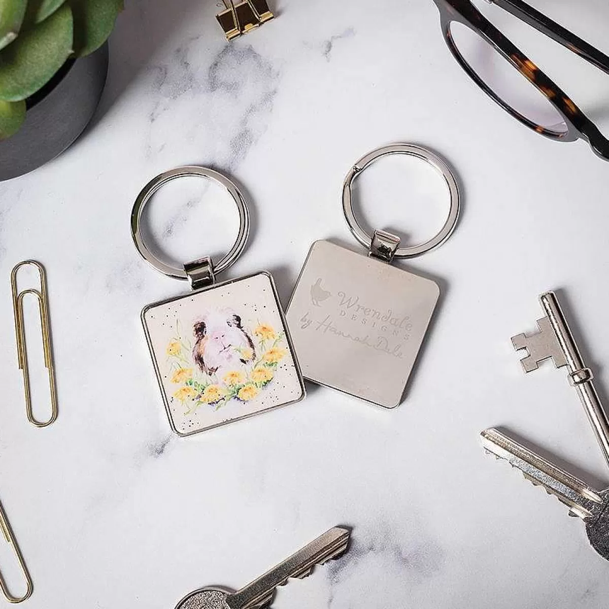 Keychains>Wrendale Designs Dandy Day' Guinea Pig Keychain