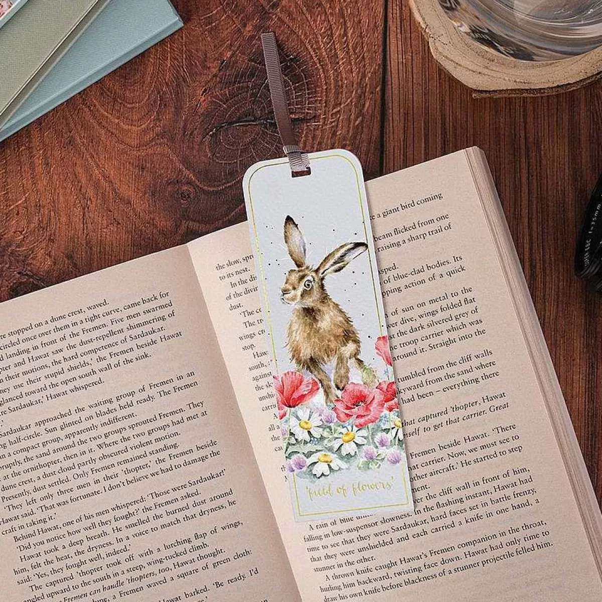 Bookmarks>Wrendale Designs Field Of Flowers' Hare Bookmark